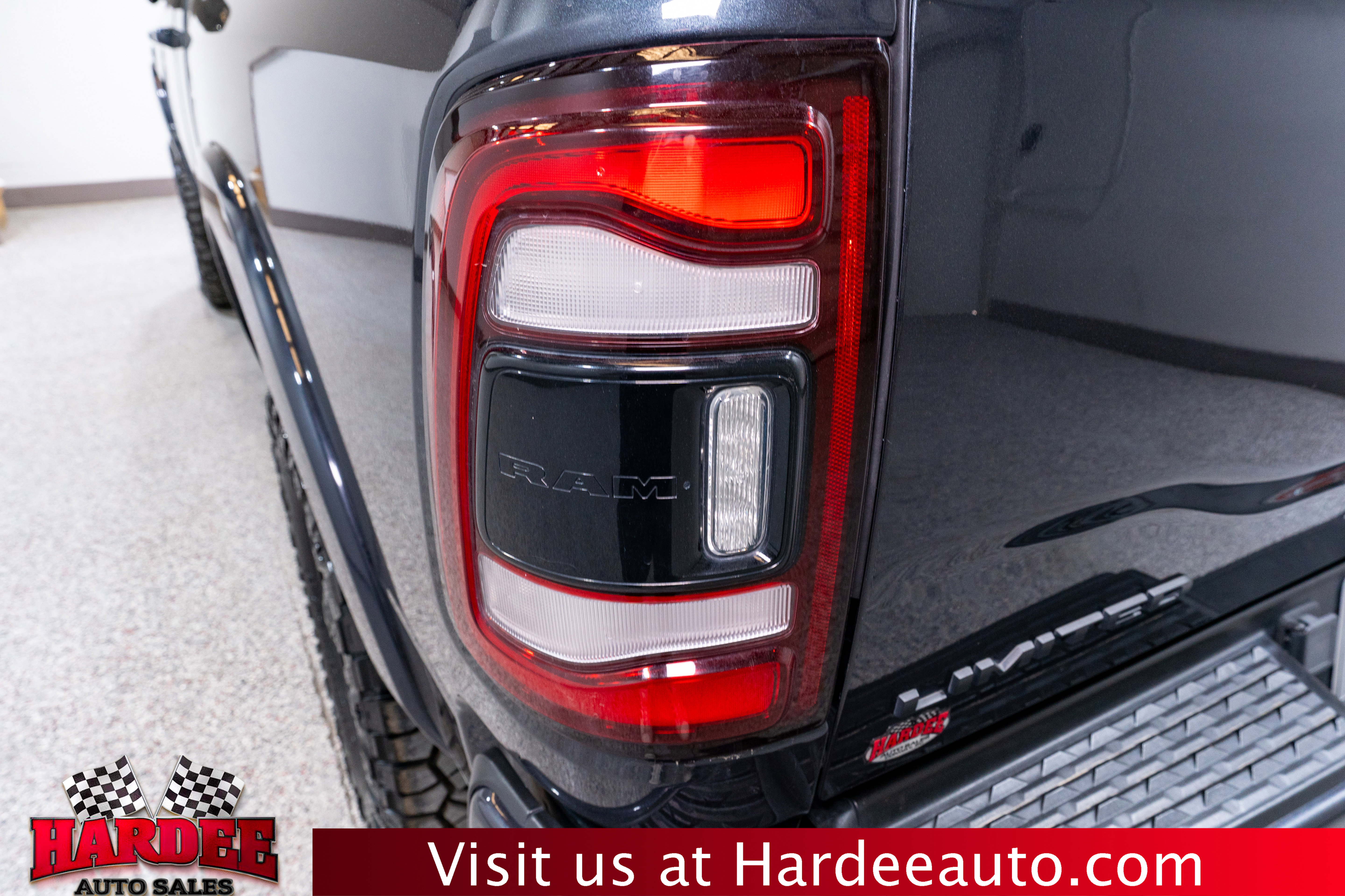 Used 2022 RAM 2500 Limited image 9