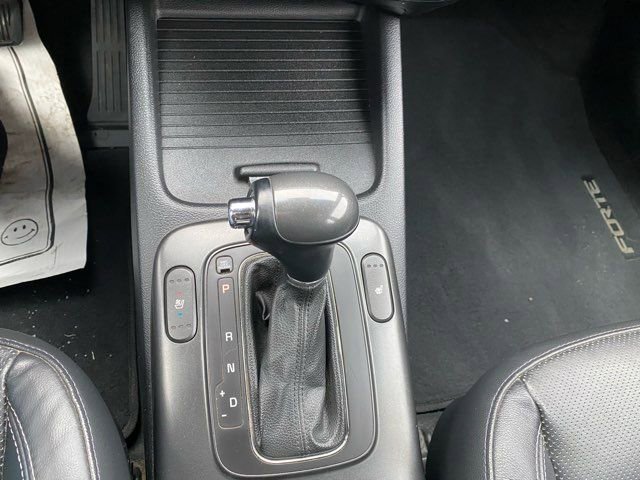 Used 2015 Kia Forte EX w/ Premium Package image 16