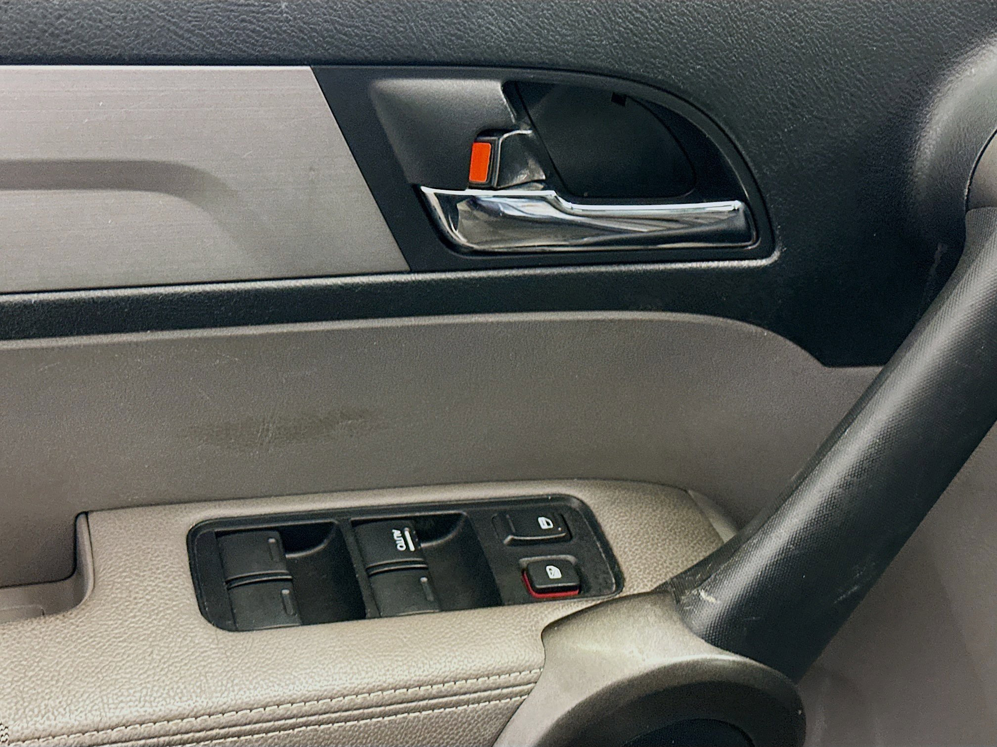 Used 2011 Honda CR-V EX-L image 15