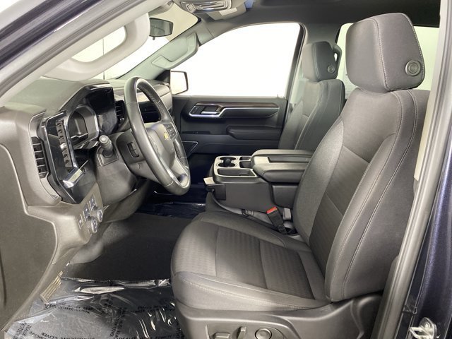 Used 2023 Chevrolet Silverado 1500 LT AWD/4WD image 16