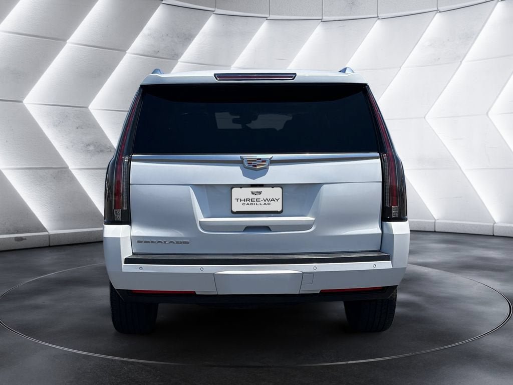 Certified 2020 Cadillac Escalade Luxury RWD image 4