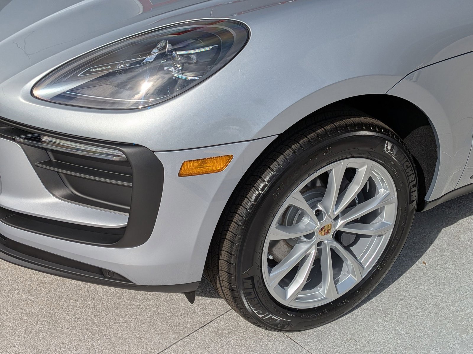 New 2026 Porsche Macan image 12