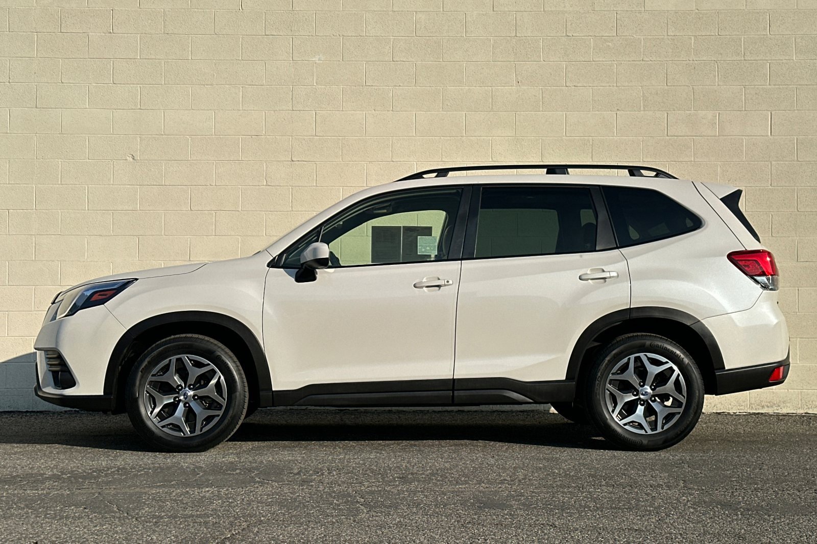 Used 2022 Subaru Forester Premium image 7