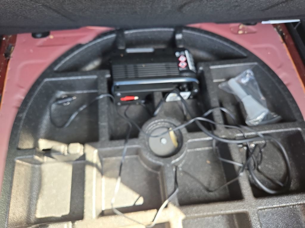 Used 2018 Jeep Renegade Latitude w/ Cold Weather Group image 19