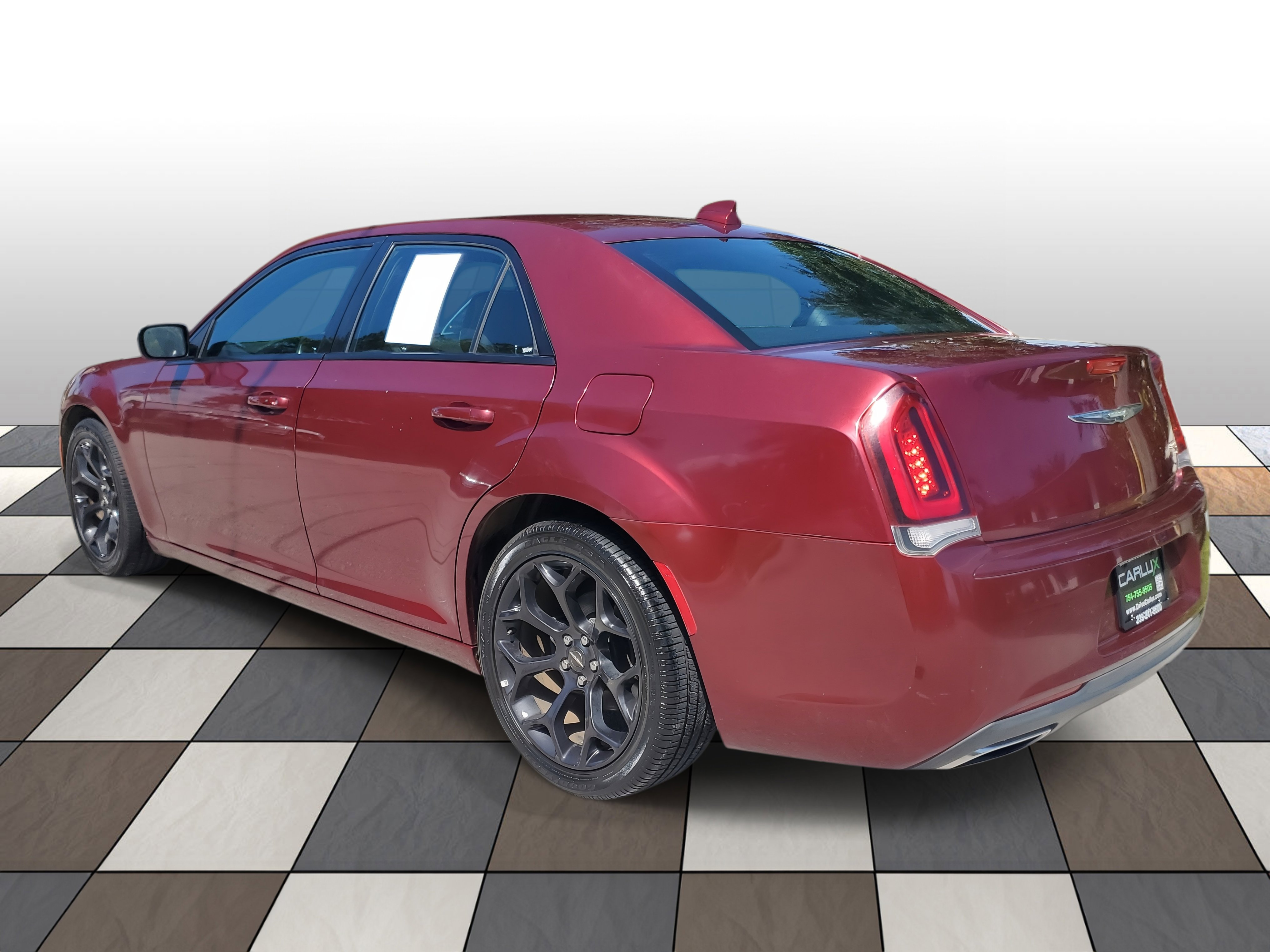 Used 2019 Chrysler 300 S image 6