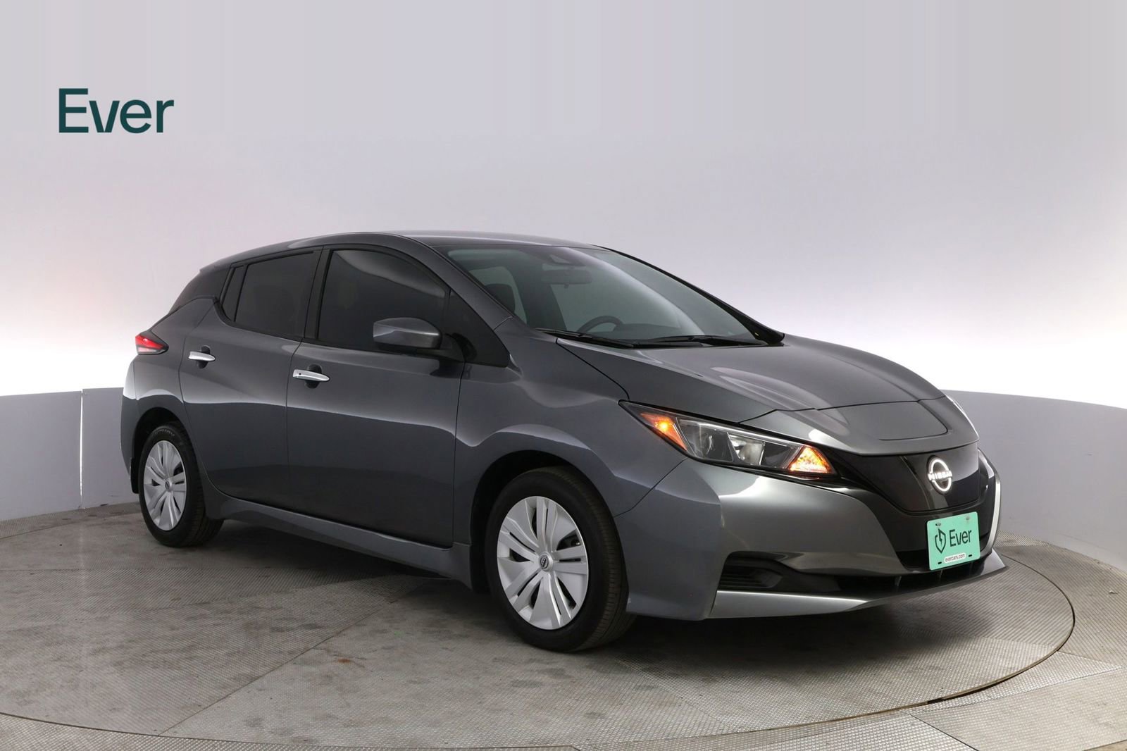 Used 2025 Nissan Leaf S image 13