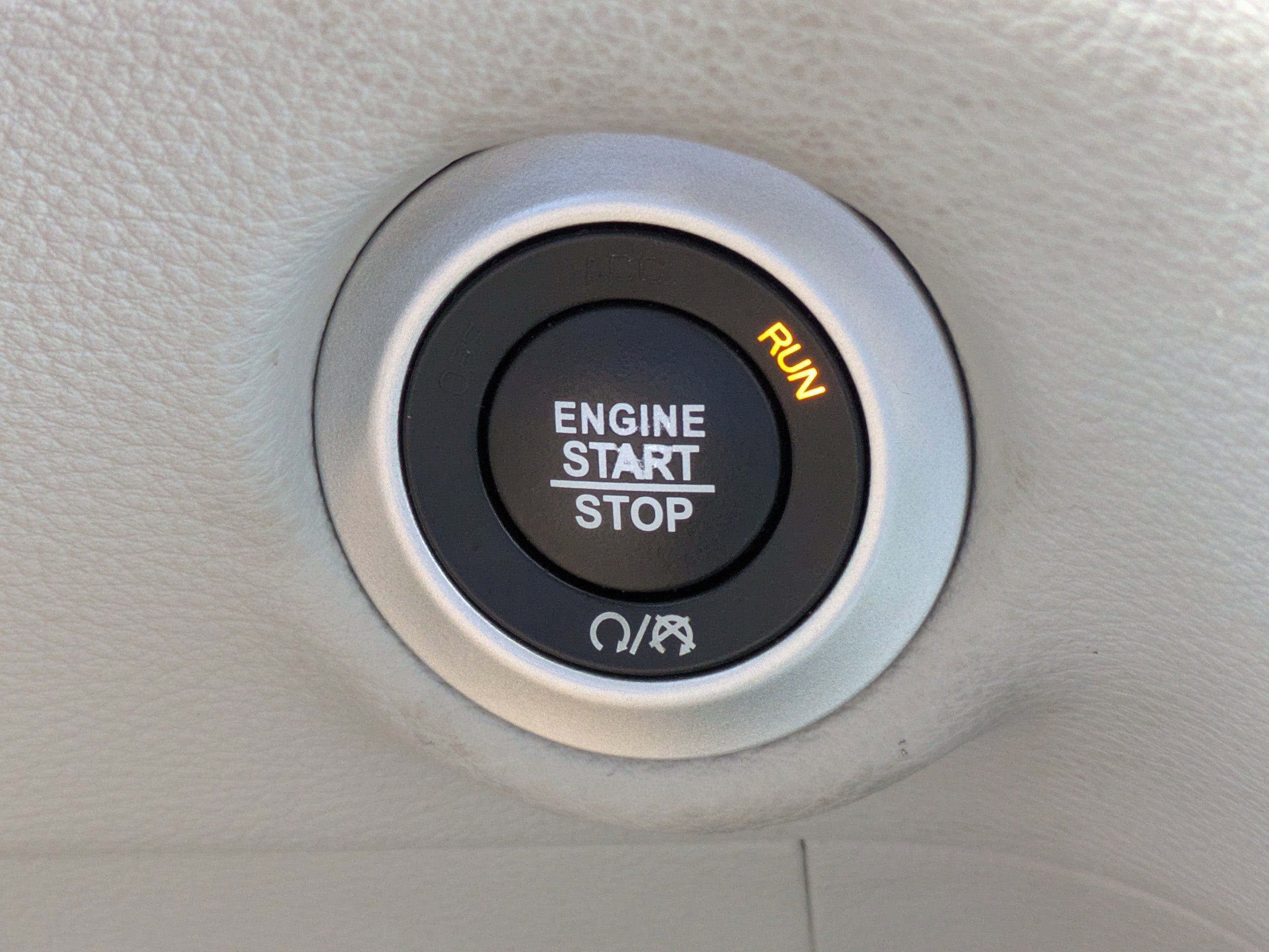 Used 2019 Chrysler Pacifica Limited w/ Advanced Safetytec Group image 30