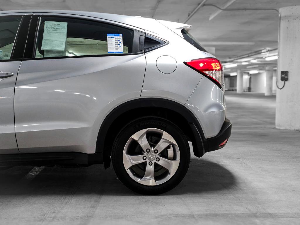 Certified 2021 Honda HR-V LX image 16