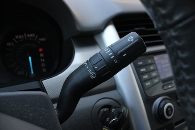 Used 2014 Ford Edge SEL FWD image 12