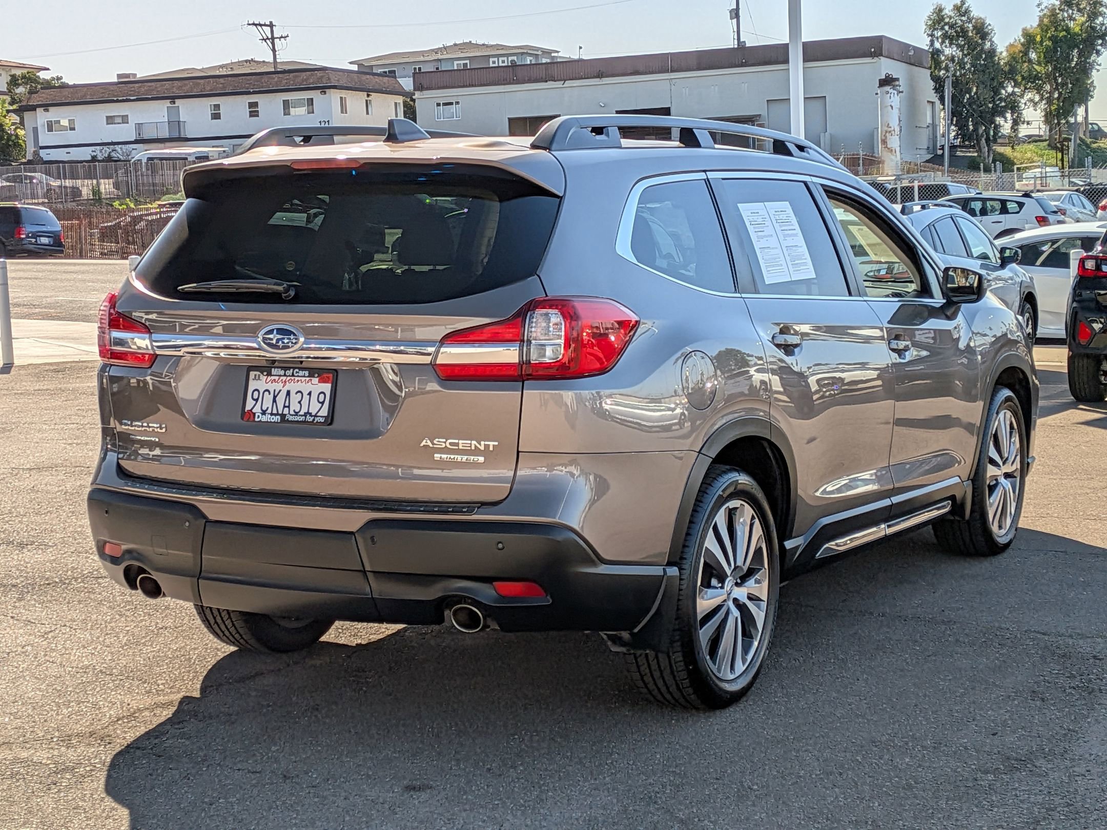 Certified 2022 Subaru Ascent Limited w/ Technology Package image 4