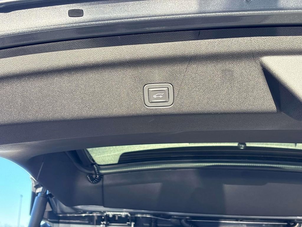 New 2026 GMC Yukon AT4 Ultimate image 5