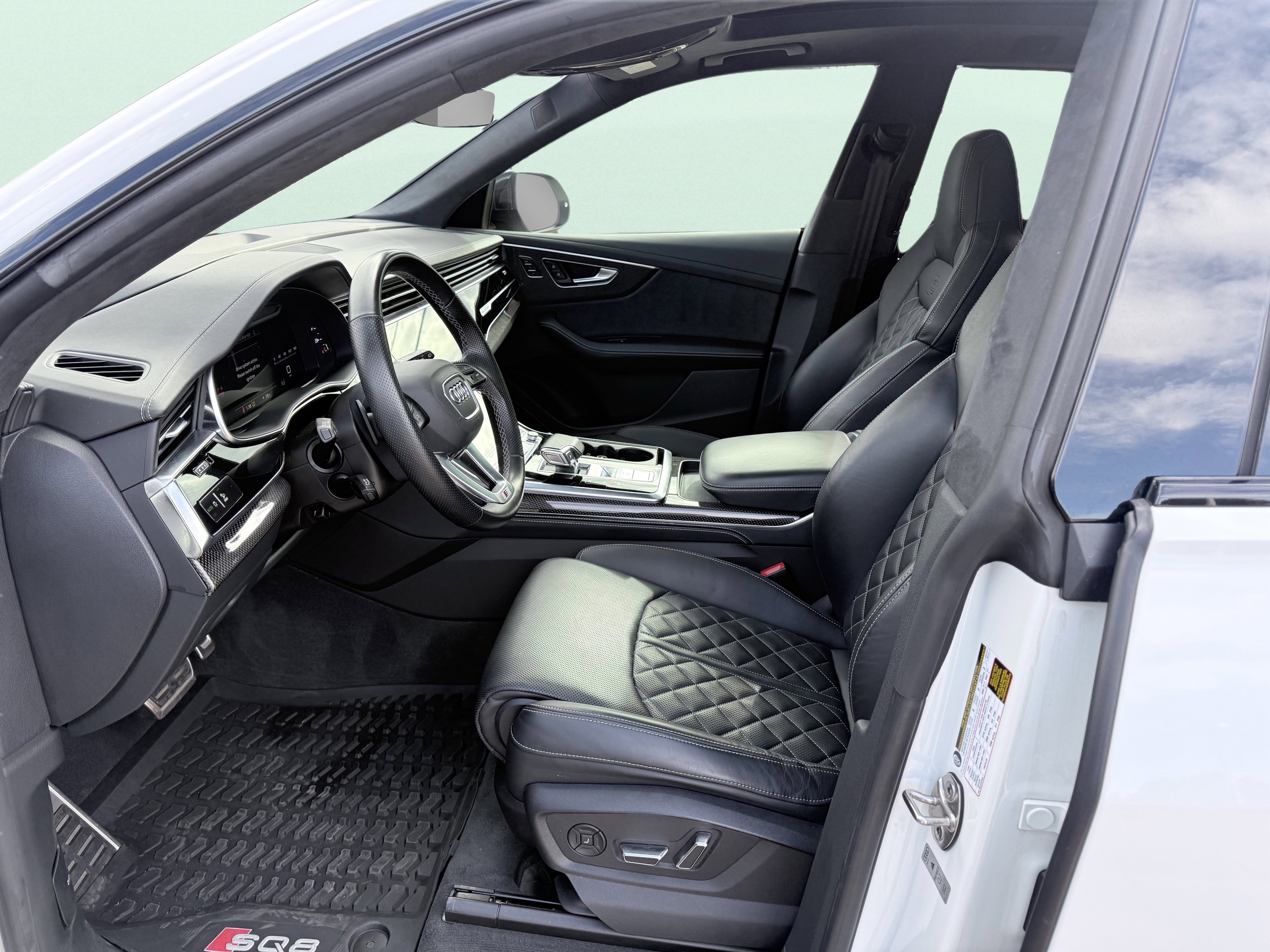 Used 2023 Audi SQ8 Prestige image 10