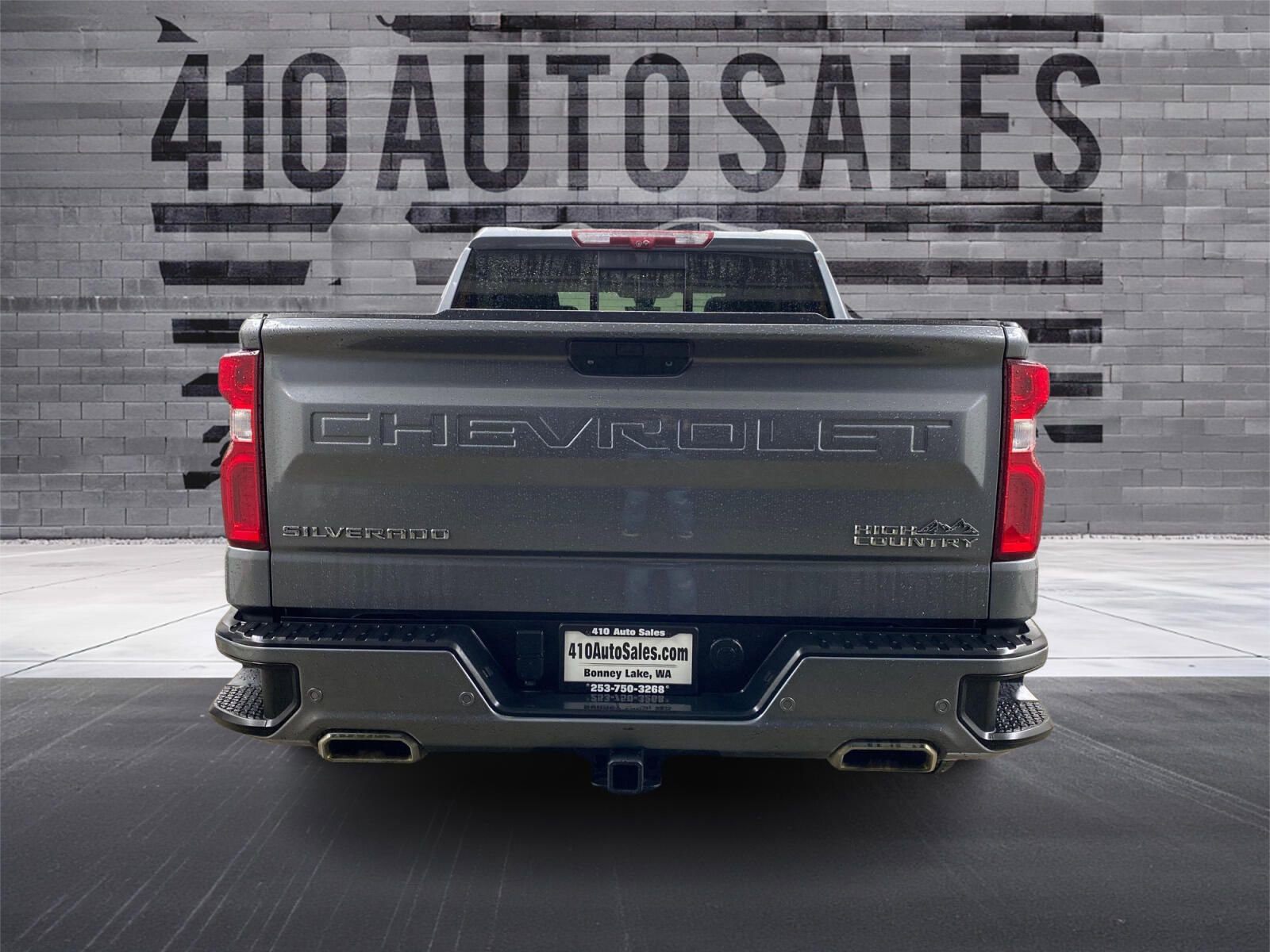 Used 2021 Chevrolet Silverado 1500 High Country w/ Technology Package image 4