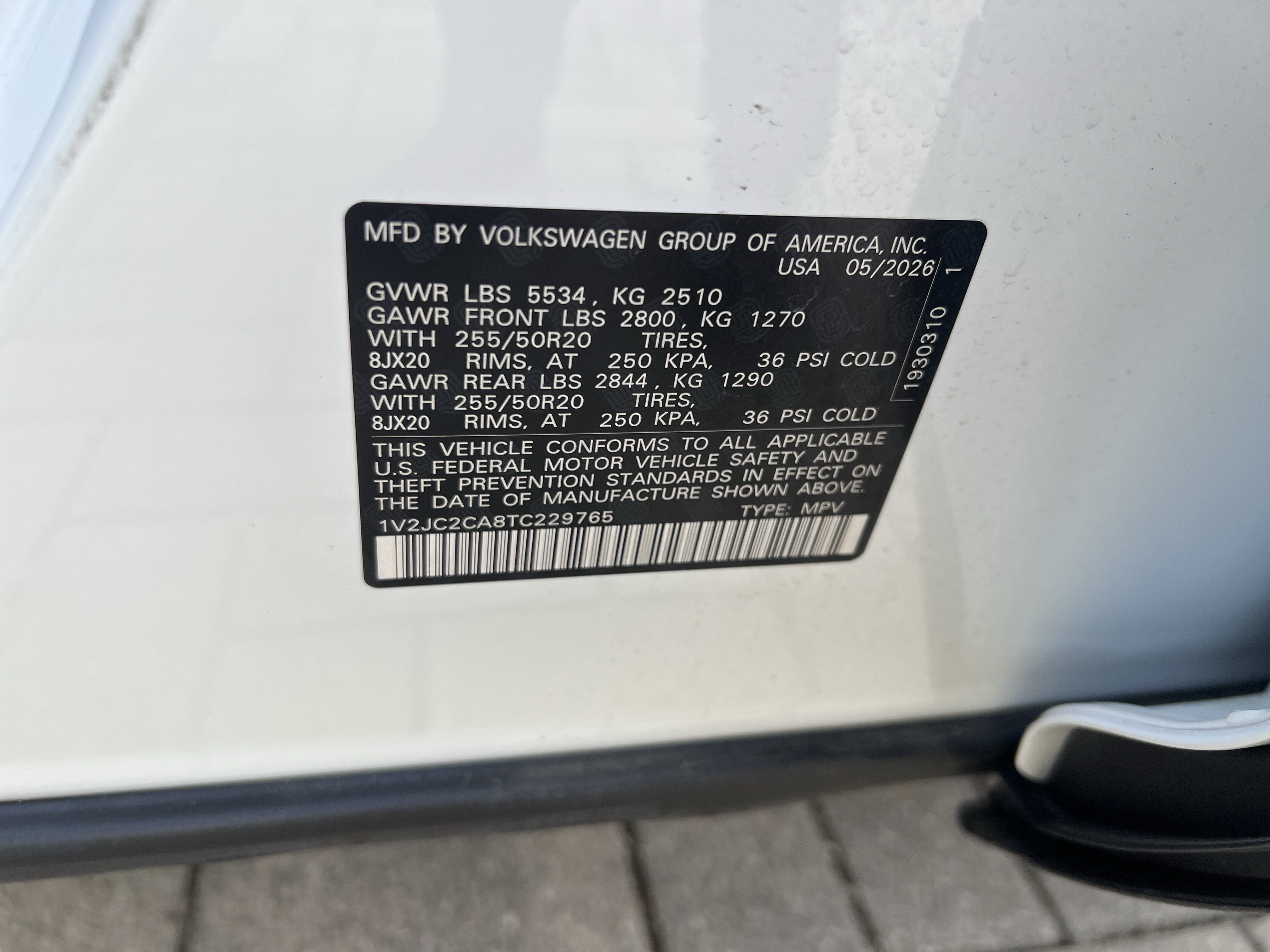 Certified 2026 Volkswagen Atlas Cross Sport SE FWD image 29
