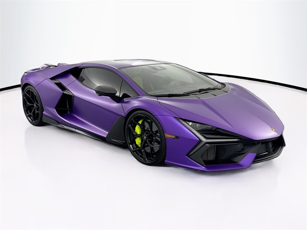 Used 2024 Lamborghini Revuelto image 3