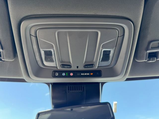 Used 2025 GMC Sierra 1500 SLT AWD/4WD image 39