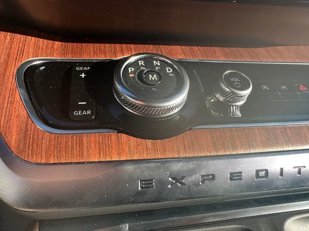 New 2025 Ford Expedition King Ranch image 12