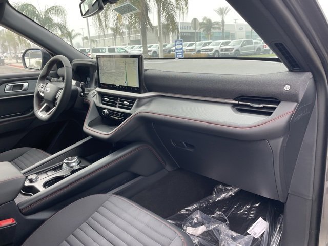 New 2026 Ford Explorer ST-Line w/ ST-Line Street Pack image 28