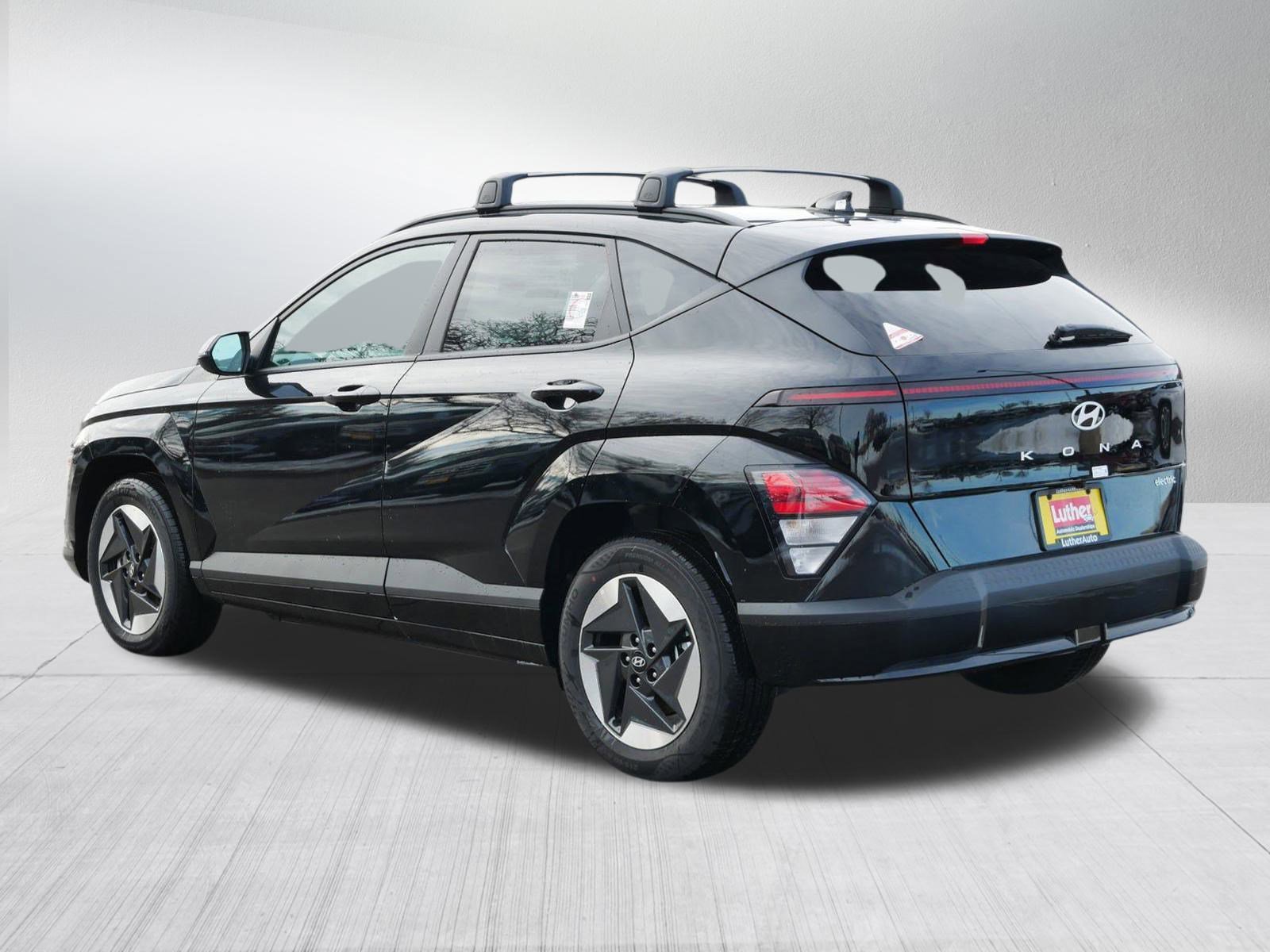 New 2025 Hyundai Kona SEL image 3