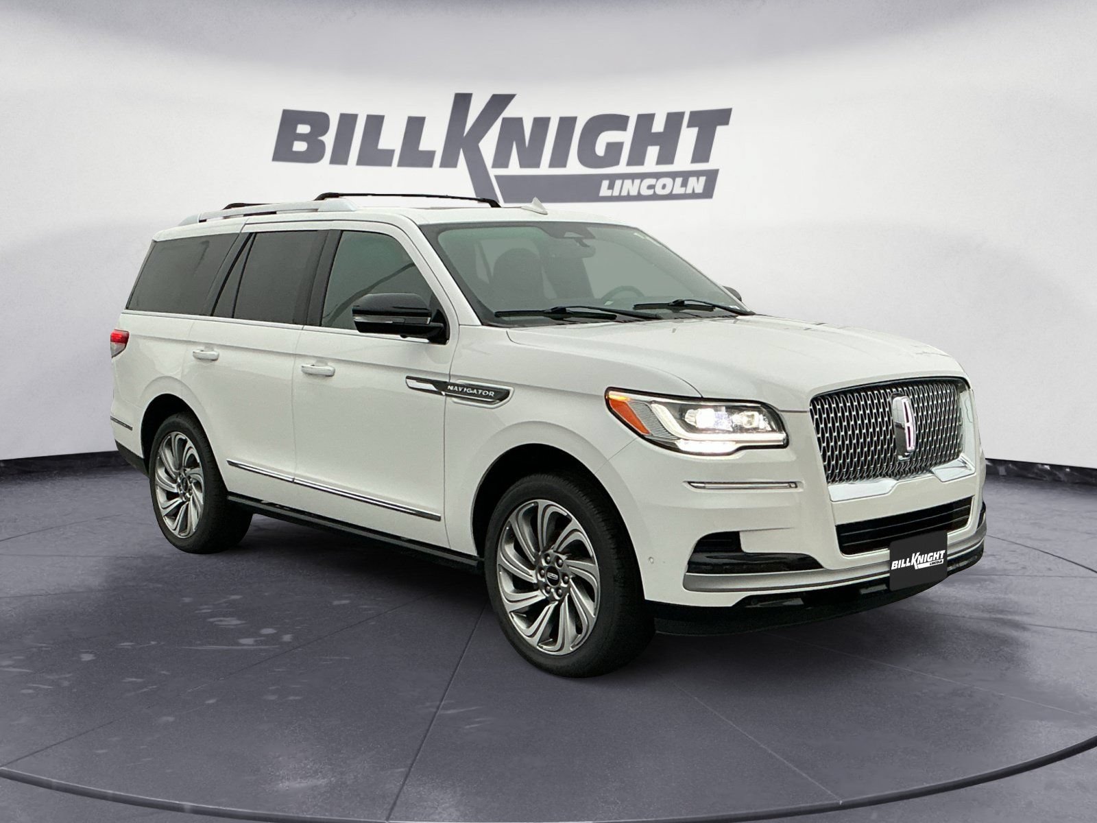 Used 2022 Lincoln Navigator Reserve AWD/4WD image 7