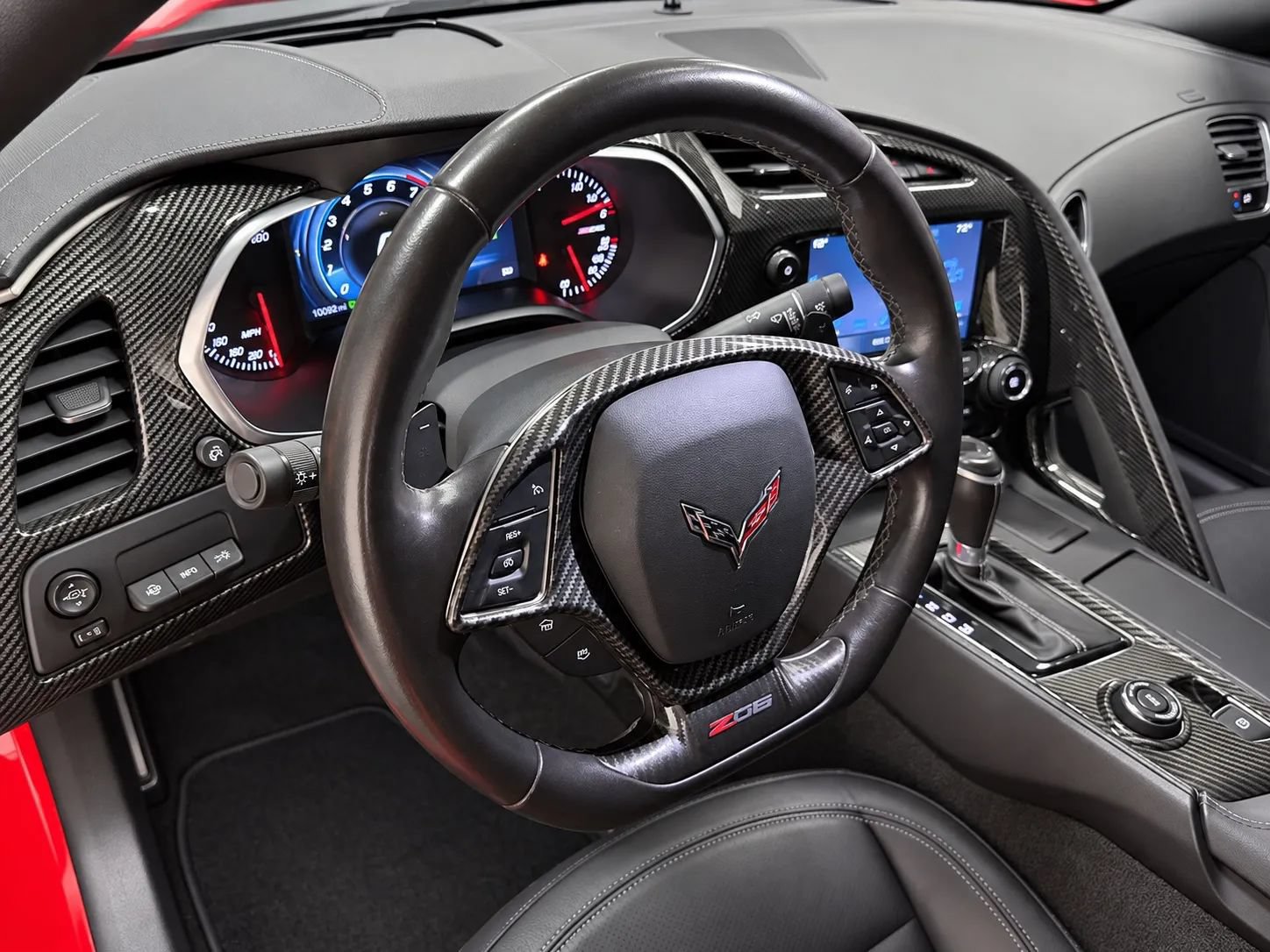 Used 2019 Chevrolet Corvette Z06 RWD image 11