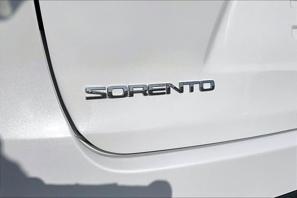 Used 2018 Kia Sorento LX image 30