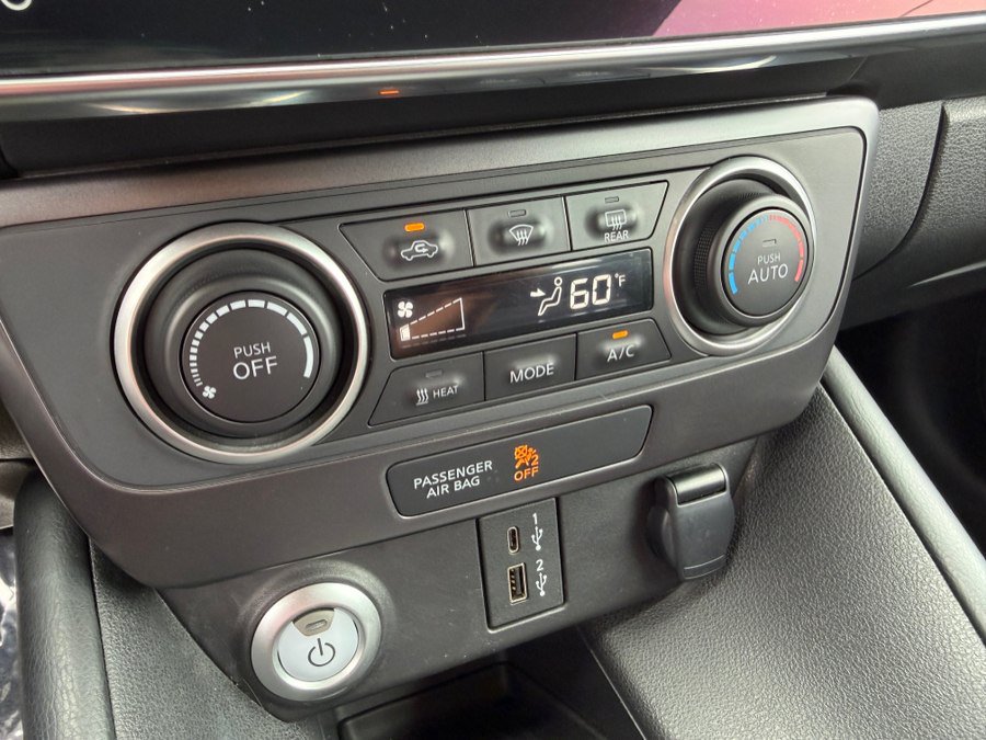 Used 2025 Nissan Leaf S FWD image 24