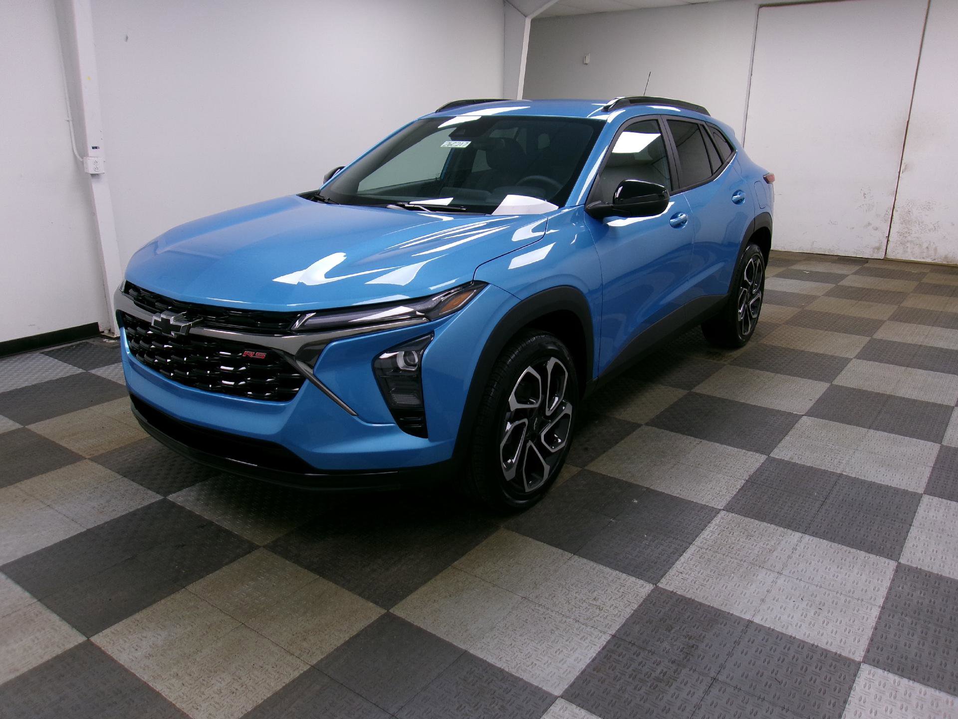 New 2026 Chevrolet Trax RS w/ Driver Confidence Package image 1