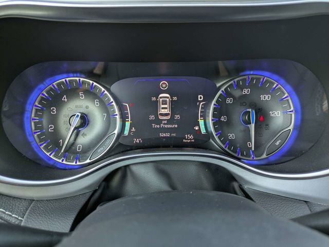 Used 2025 Chrysler Pacifica Limited image 34