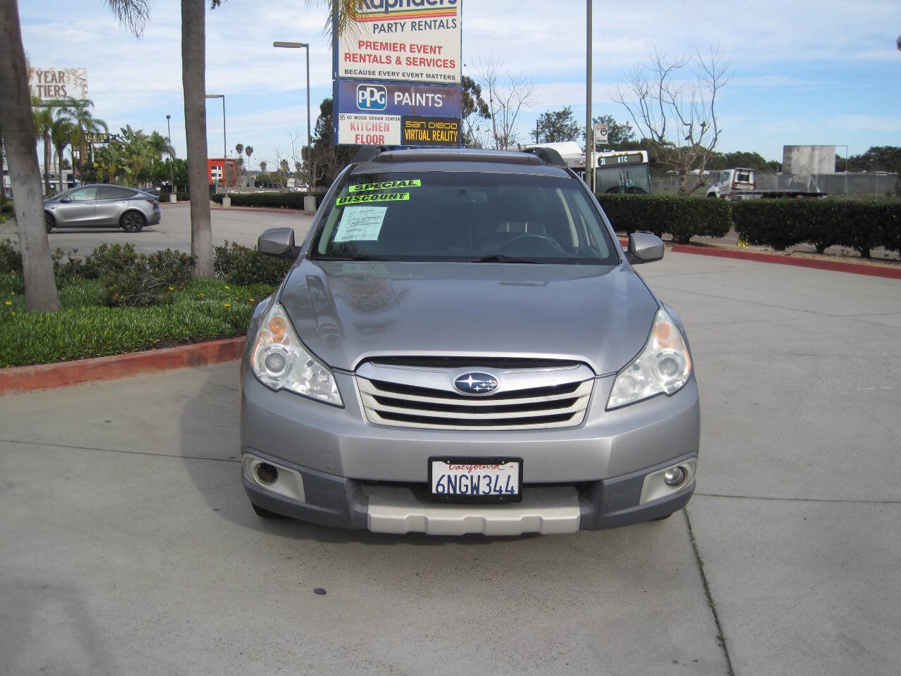 Used 2011 Subaru Outback 3.6R Limited image 41