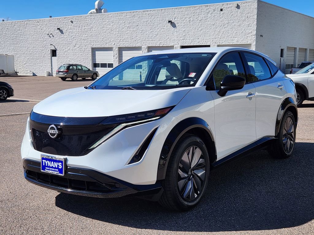 Used 2024 Nissan Ariya AWD image 6
