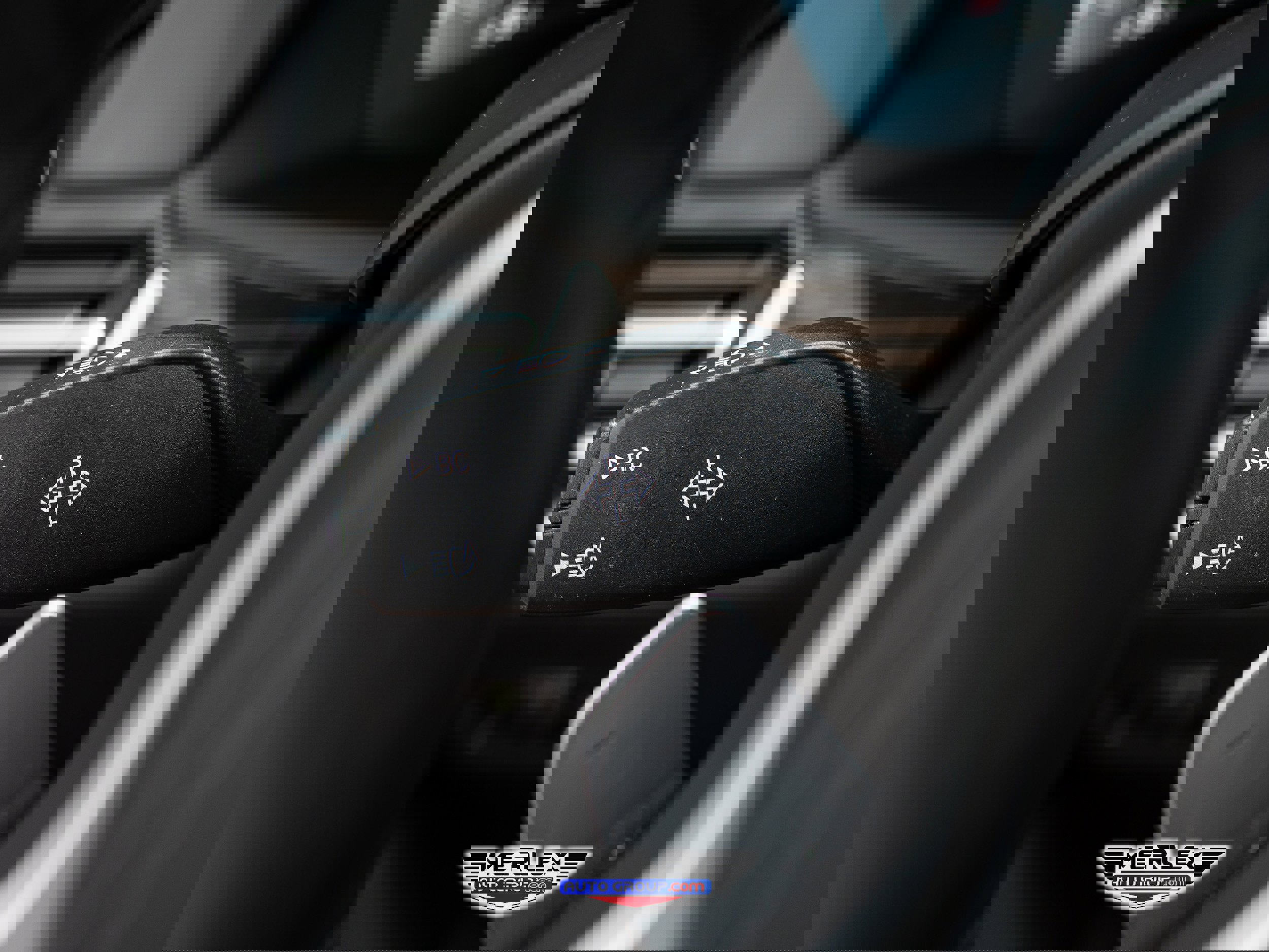 Used 2020 BMW X5 xDrive40i w/ M Sport Package image 31