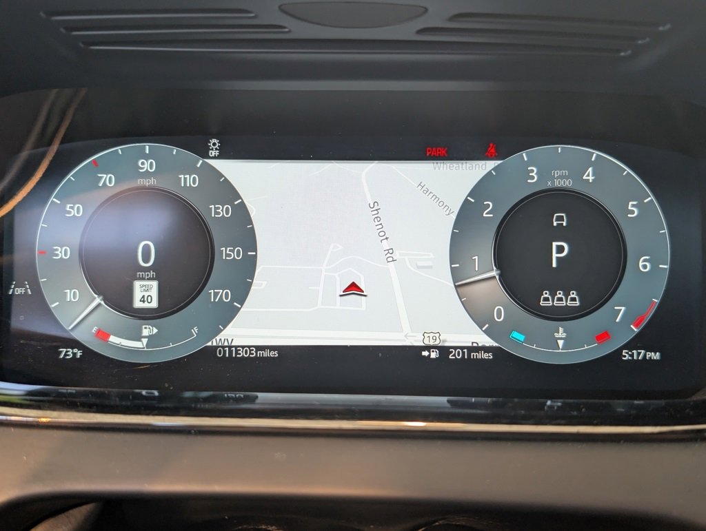 Used 2025 Land Rover Range Rover Evoque S image 19