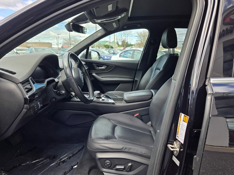 Used 2017 Audi Q7 3.0T Premium Plus w/ Premium Plus Package image 9