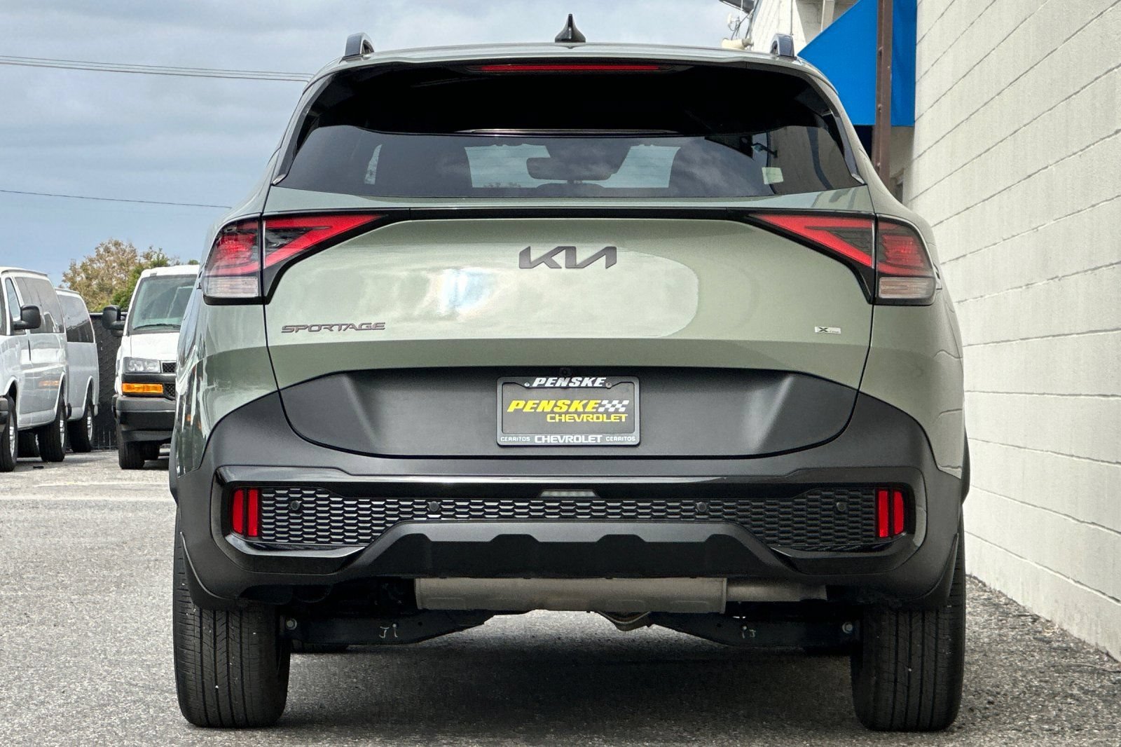 Used 2025 Kia Sportage X-Line w/ Premium Package AWD/4WD image 5