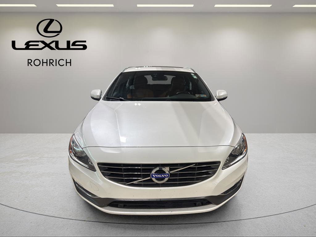 Used 2015 Volvo V60 T5 Platinum AWD/4WD image 2
