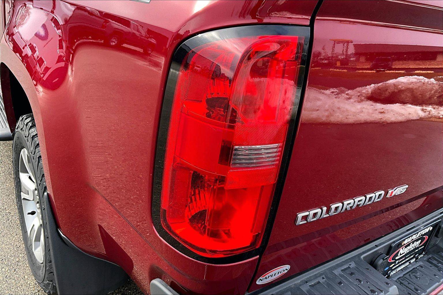 Used 2018 Chevrolet Colorado Z71 image 31