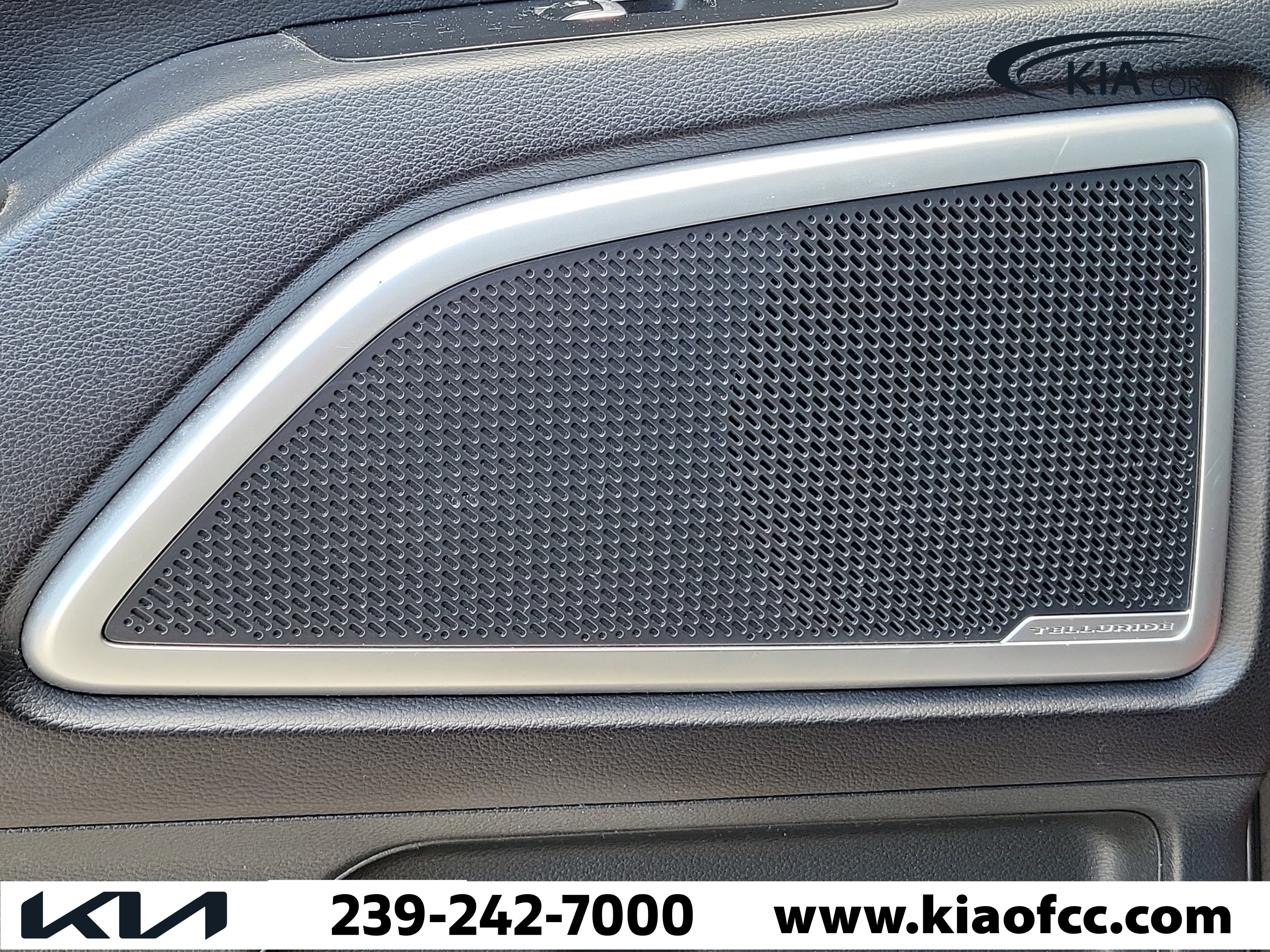 Used 2020 Kia Telluride S w/ S 8 Passenger Seating Package AWD/4WD image 16
