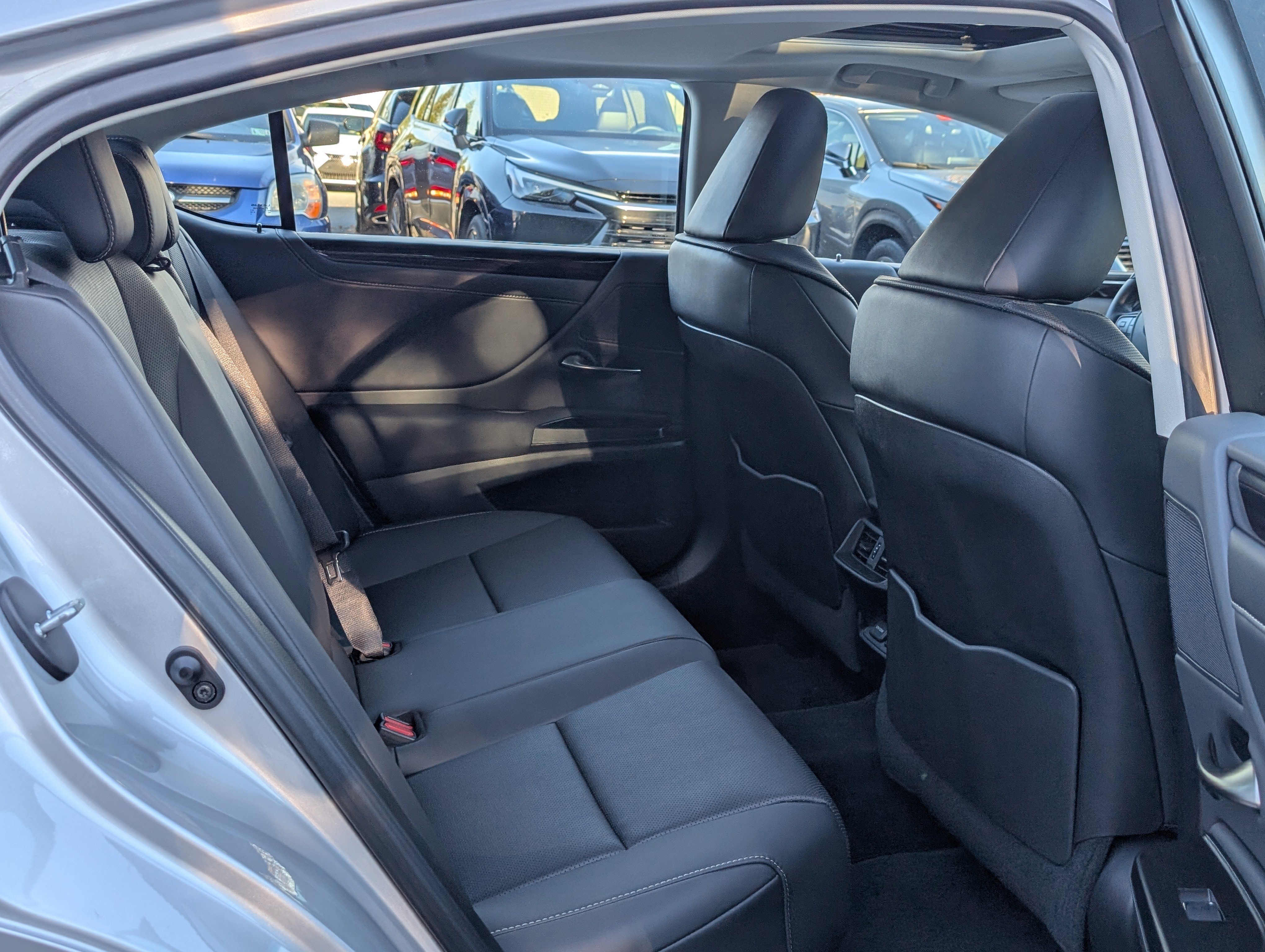 Certified 2021 Lexus ES 350 w/ Premium Package image 12