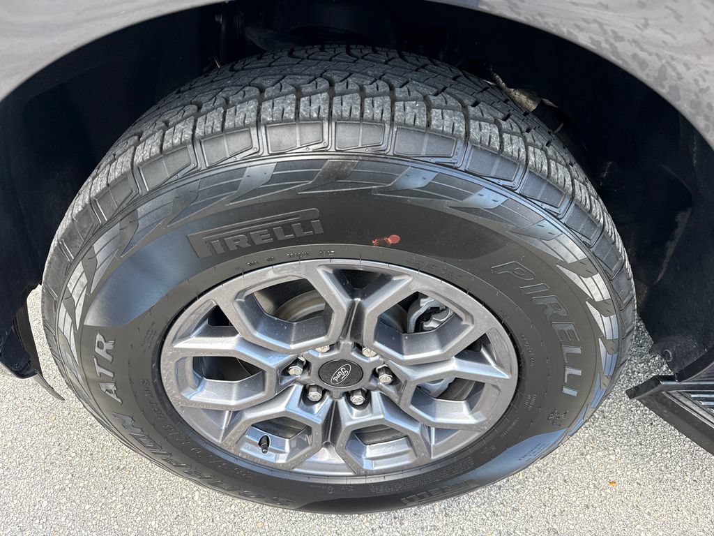Used 2025 Ford Expedition Active RWD image 13