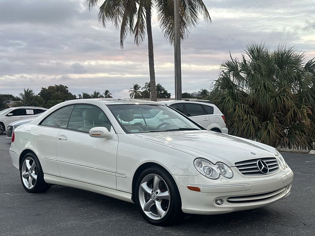 Used 2004 Mercedes-Benz CLK 320 image 7
