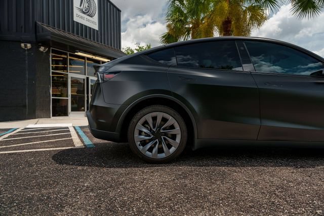 Used 2026 Tesla Model Y 2WD image 23