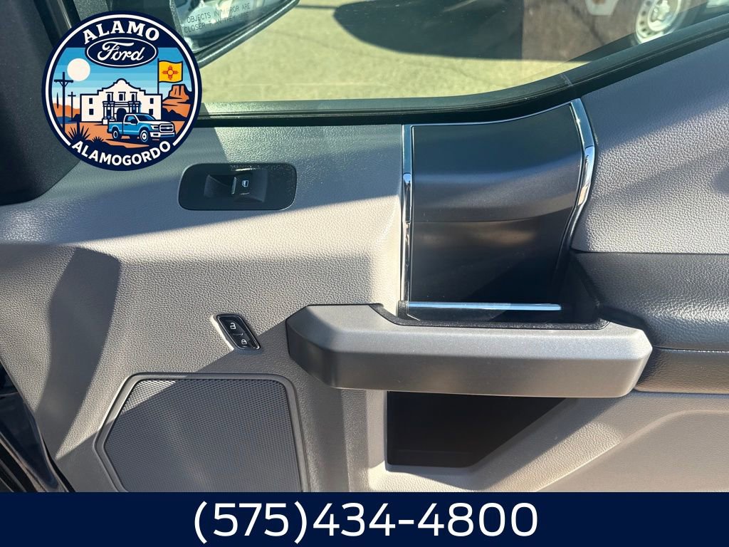 Used 2017 Ford F150 XLT w/ Equipment Group 302A Luxury image 16