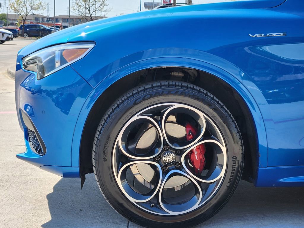 Used 2022 Alfa Romeo Stelvio Veloce image 8