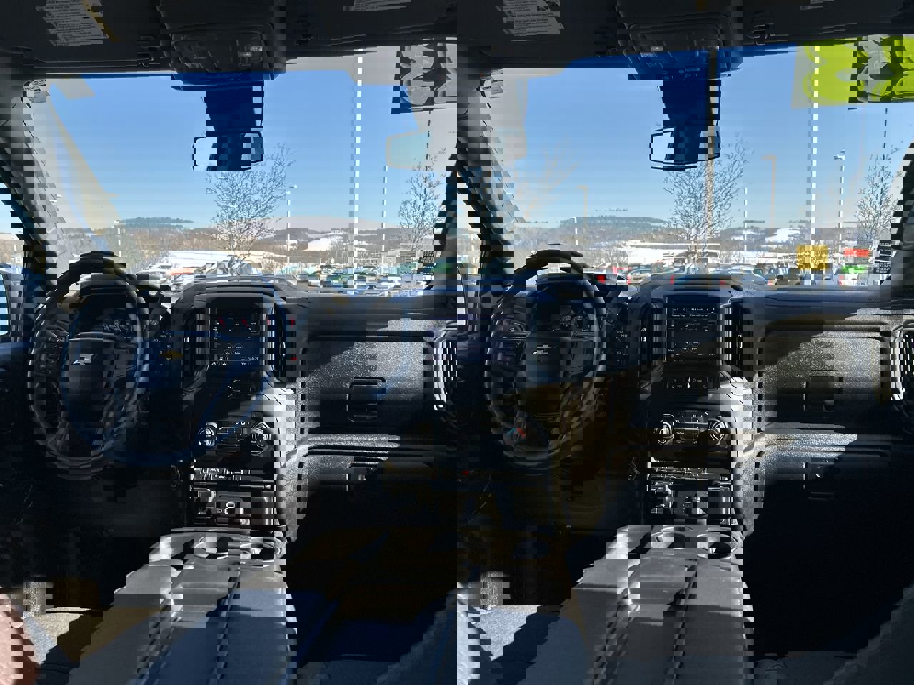 Used 2023 Chevrolet Silverado 1500 Custom image 18