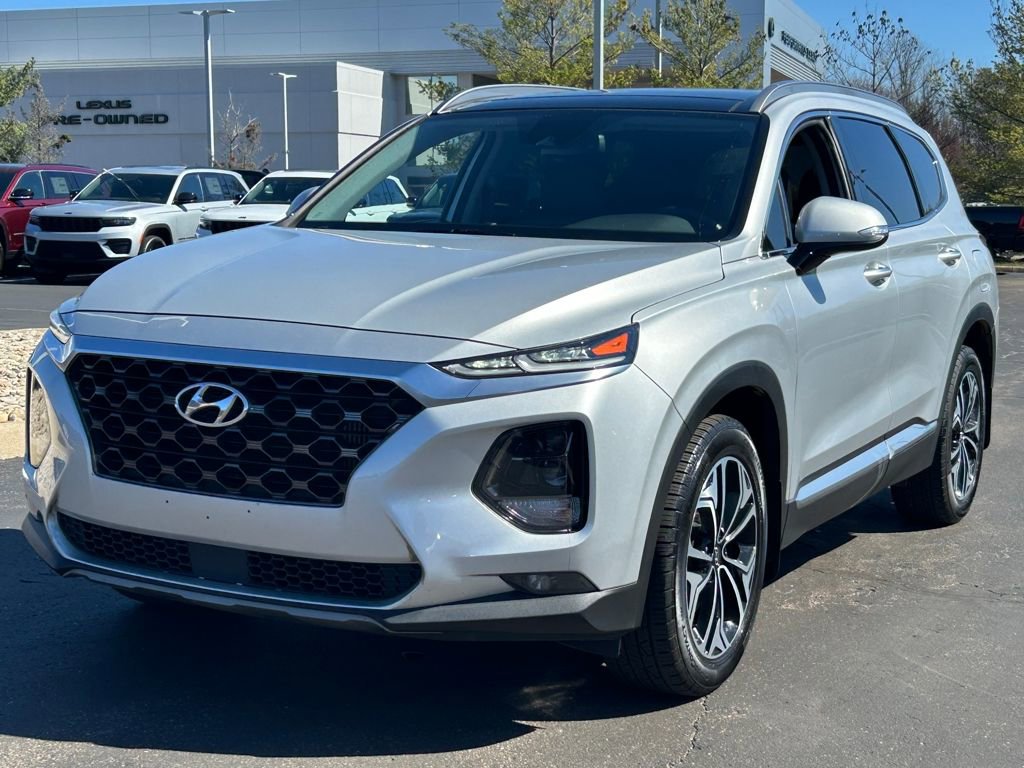 Used 2019 Hyundai Santa Fe Limited image 3