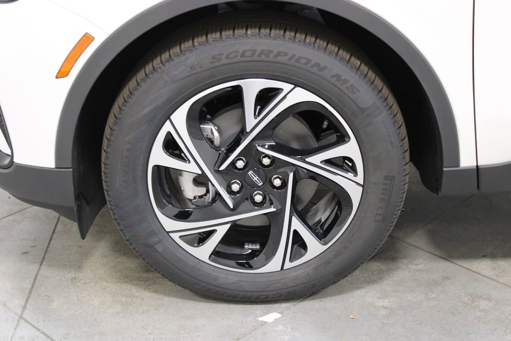 New 2026 Lincoln Nautilus Premier image 17