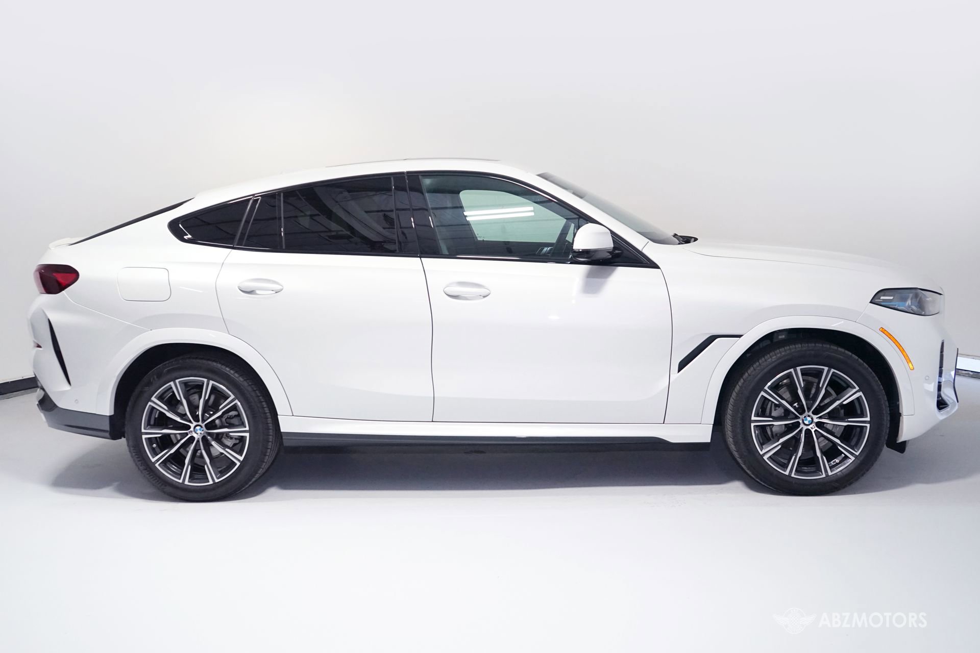 Used 2026 BMW X6 xDrive40i image 4