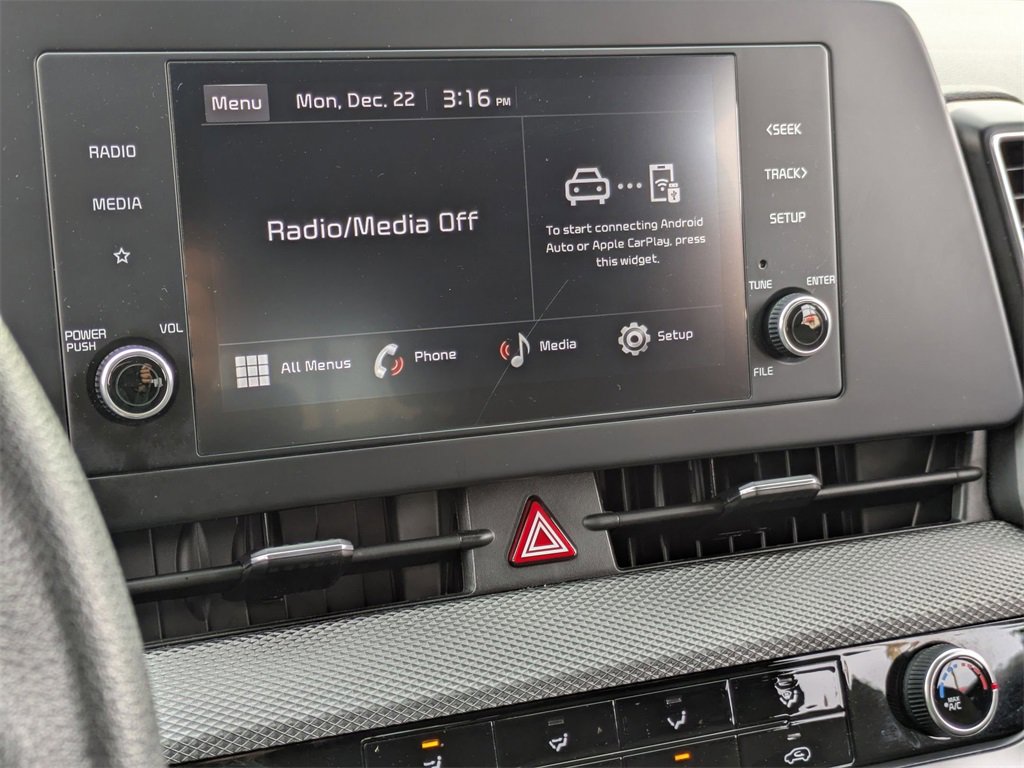 Used 2024 Kia Sportage LX image 21