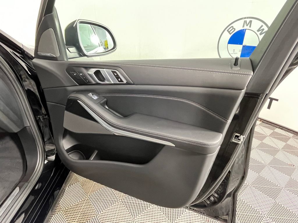 Used 2023 BMW X7 xDrive40i w/ Executive Package AWD/4WD image 23